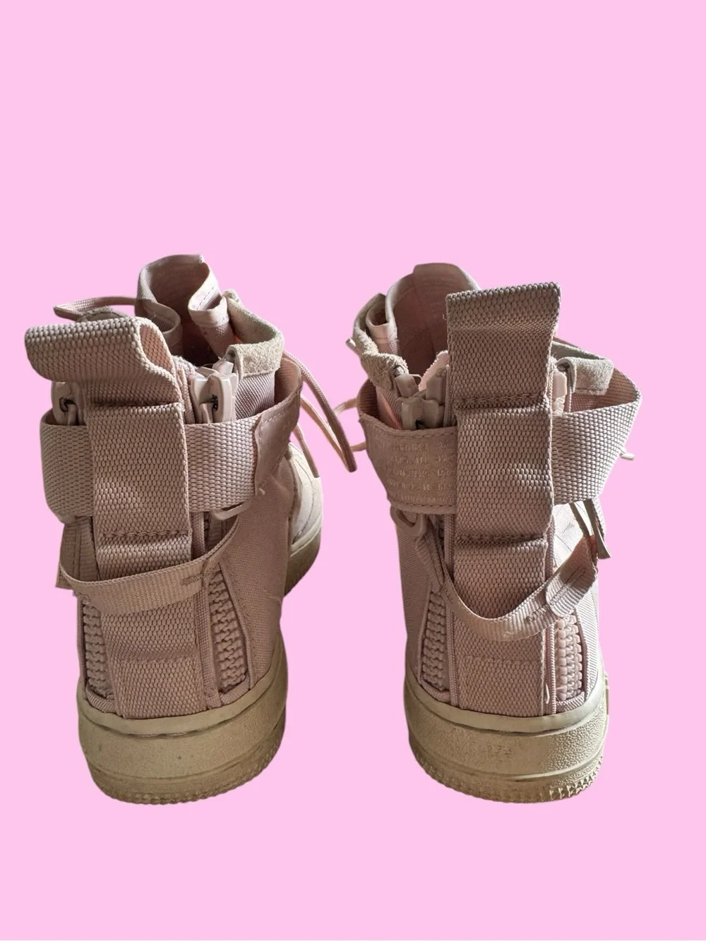 Nike SF Air Force 1 Mid Suede Sneakers